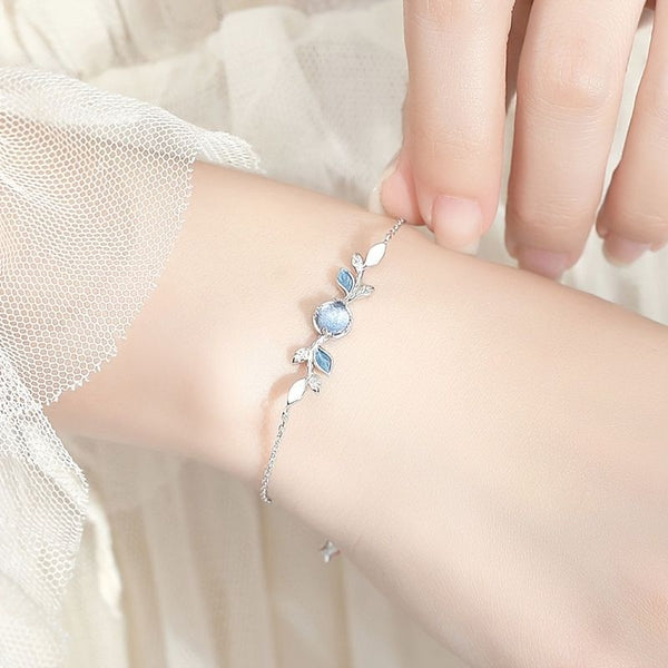 Blue Crystal Leaf Necklace Women's Light Luxury Niche Design Clavicle Chain High-end Sense Delicate And Gentle